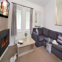 Signature Lodge With Hot Tub | Shorefield.co.uk